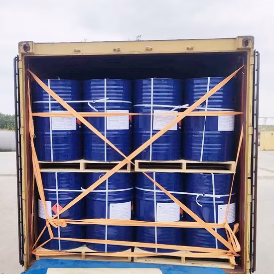 Os fabricantes fornecem purificação de líquidos para tratamento de gases de escape com solução de ureia para veículos de alta pureza